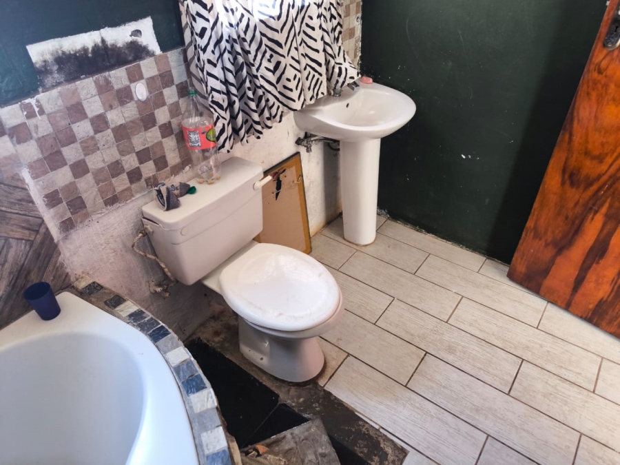 2 Bedroom Property for Sale in Chatsworth Western Cape